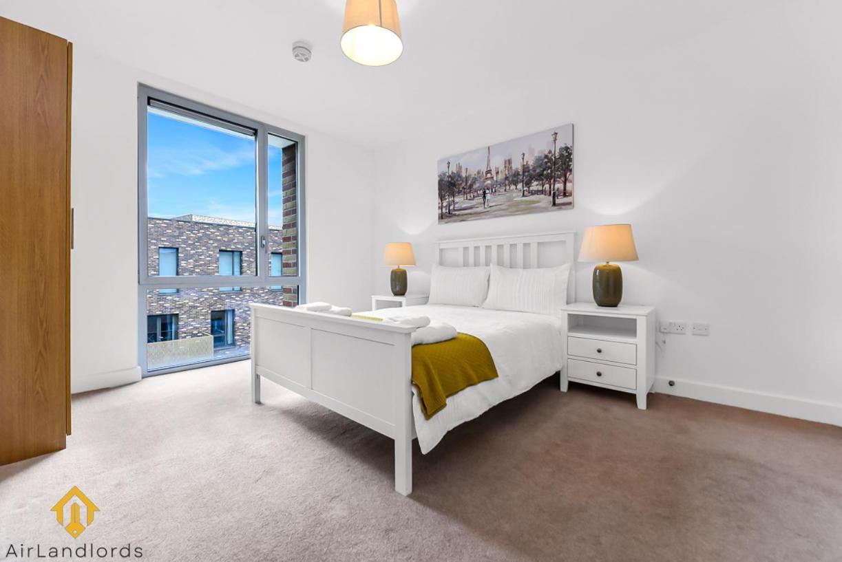 Exclusive 3 Bed 3Bath Penthouse Near Canary Wharf Londen Buitenkant foto
