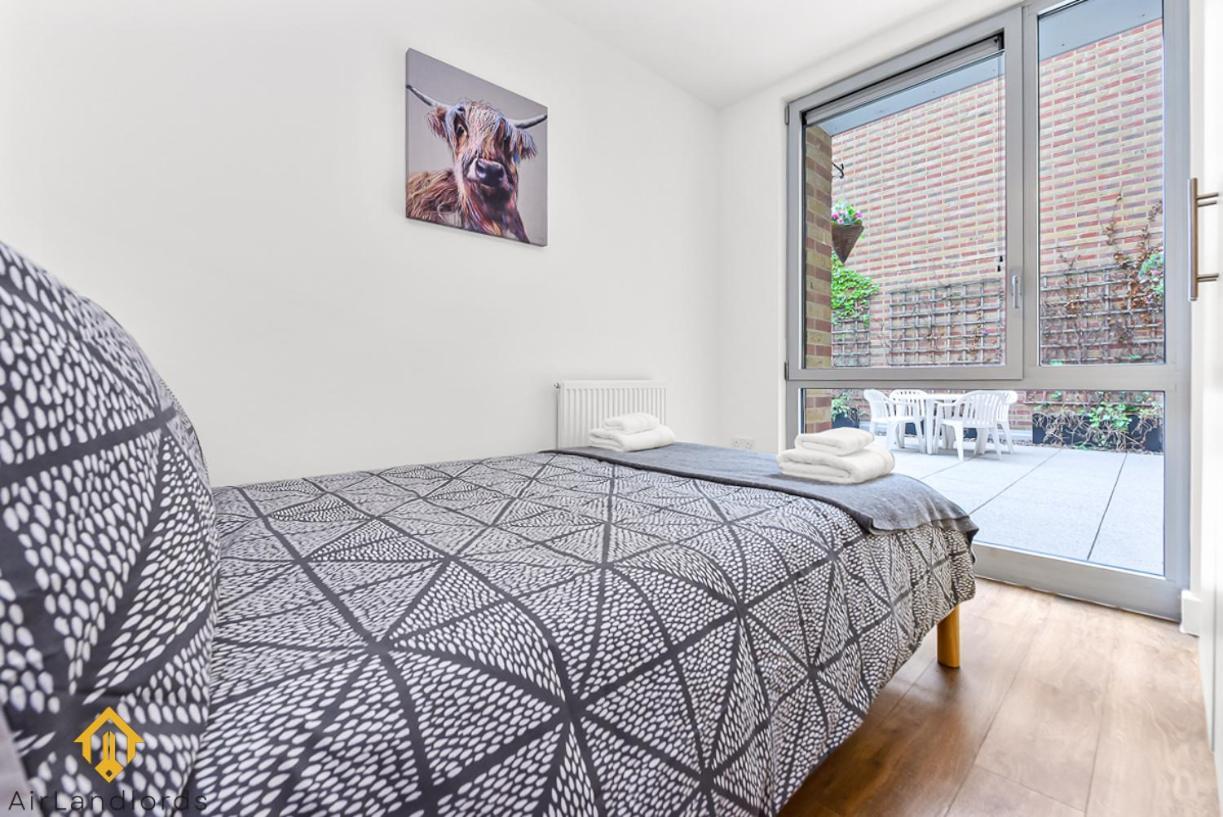 Exclusive 3 Bed 3Bath Penthouse Near Canary Wharf Londen Buitenkant foto